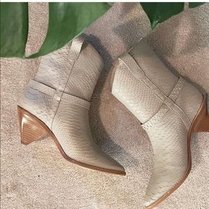 Matisse “fair lady” bootie